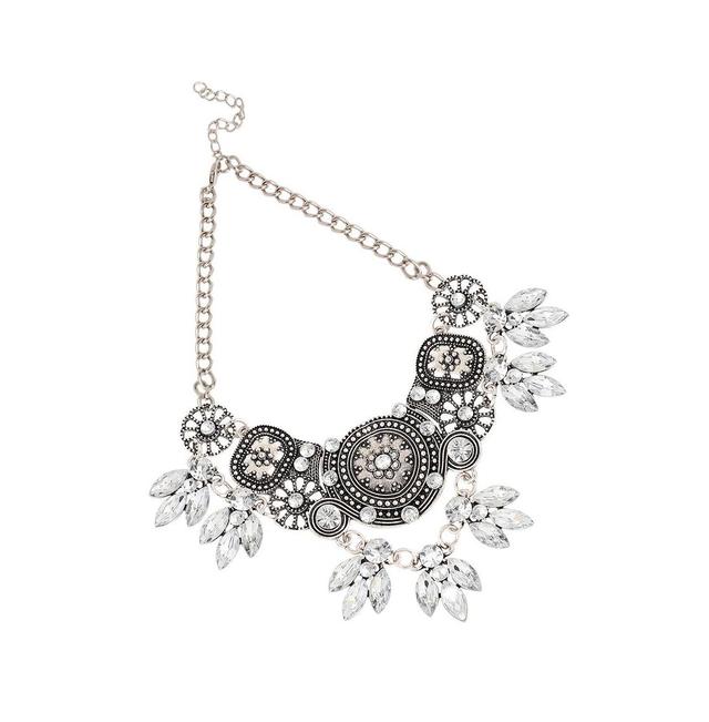 Sohi Womens Circular Foliage Drop Statement Necklace Product Image