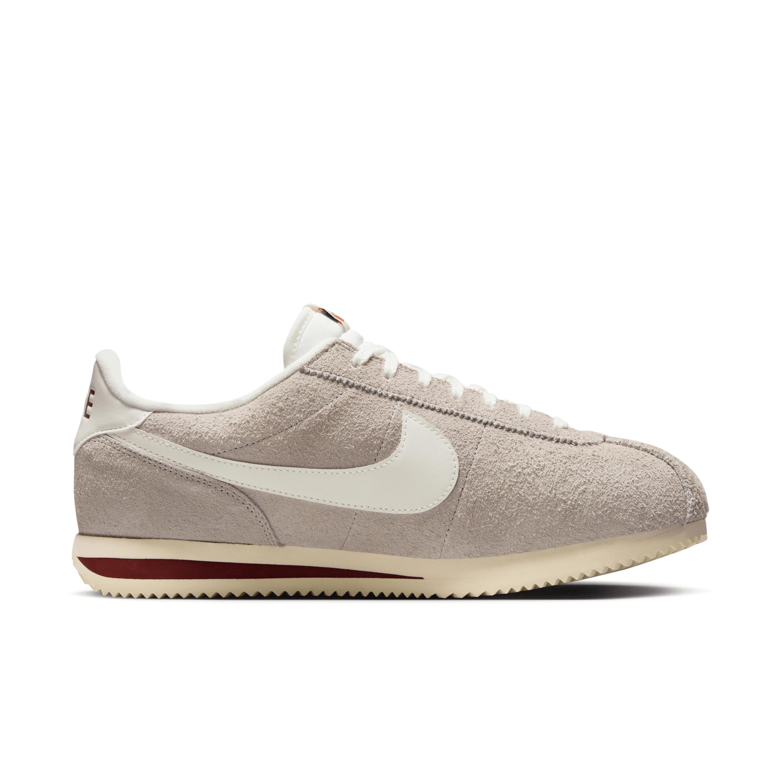 Nike Cortez SE Suede Men's Shoes Product Image