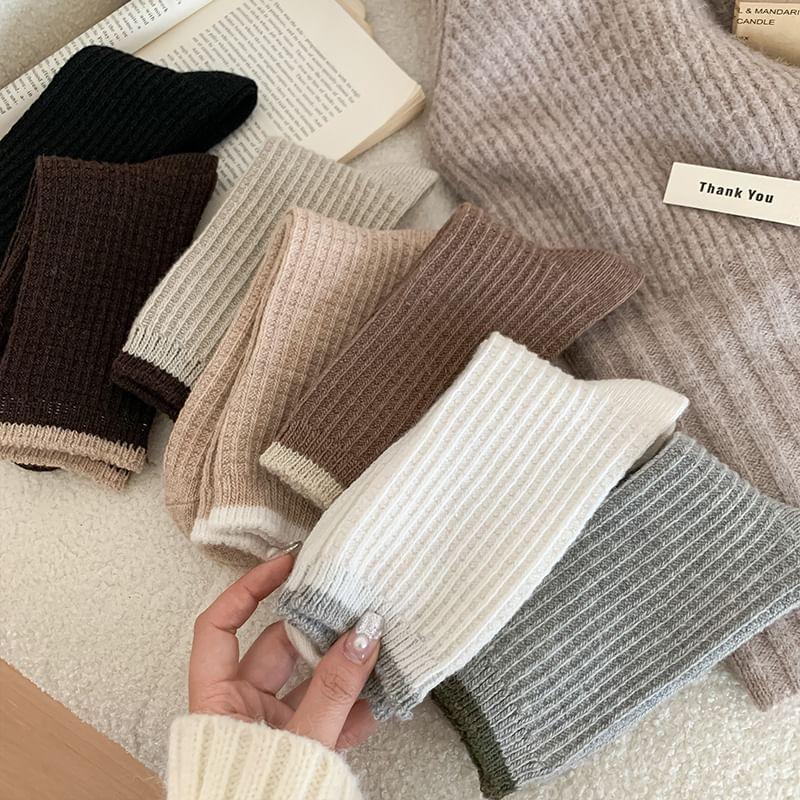 Contrast Trim Ribbed Socks / Set Product Image