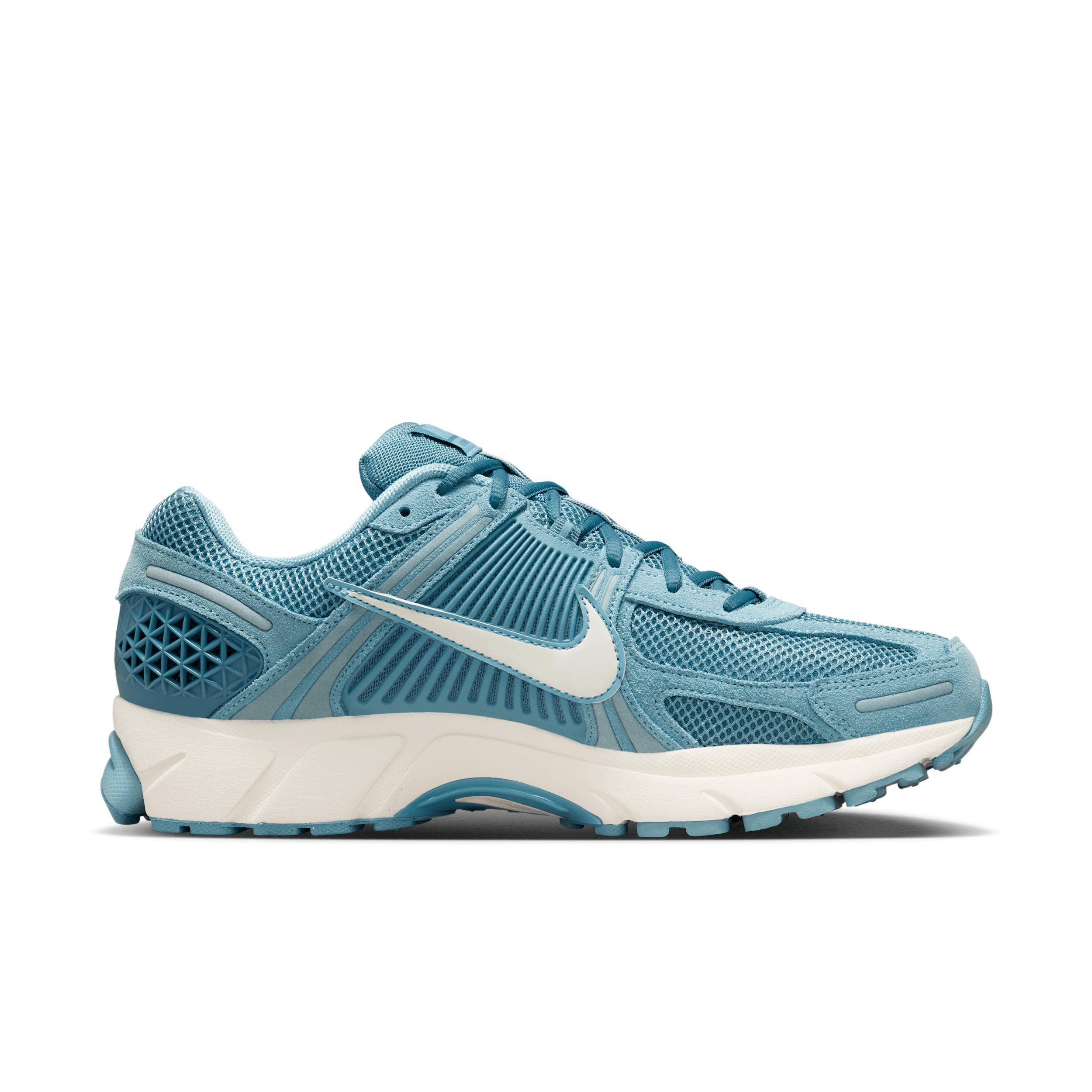 Nike Zoom Vomero 5 Men's Shoes Product Image