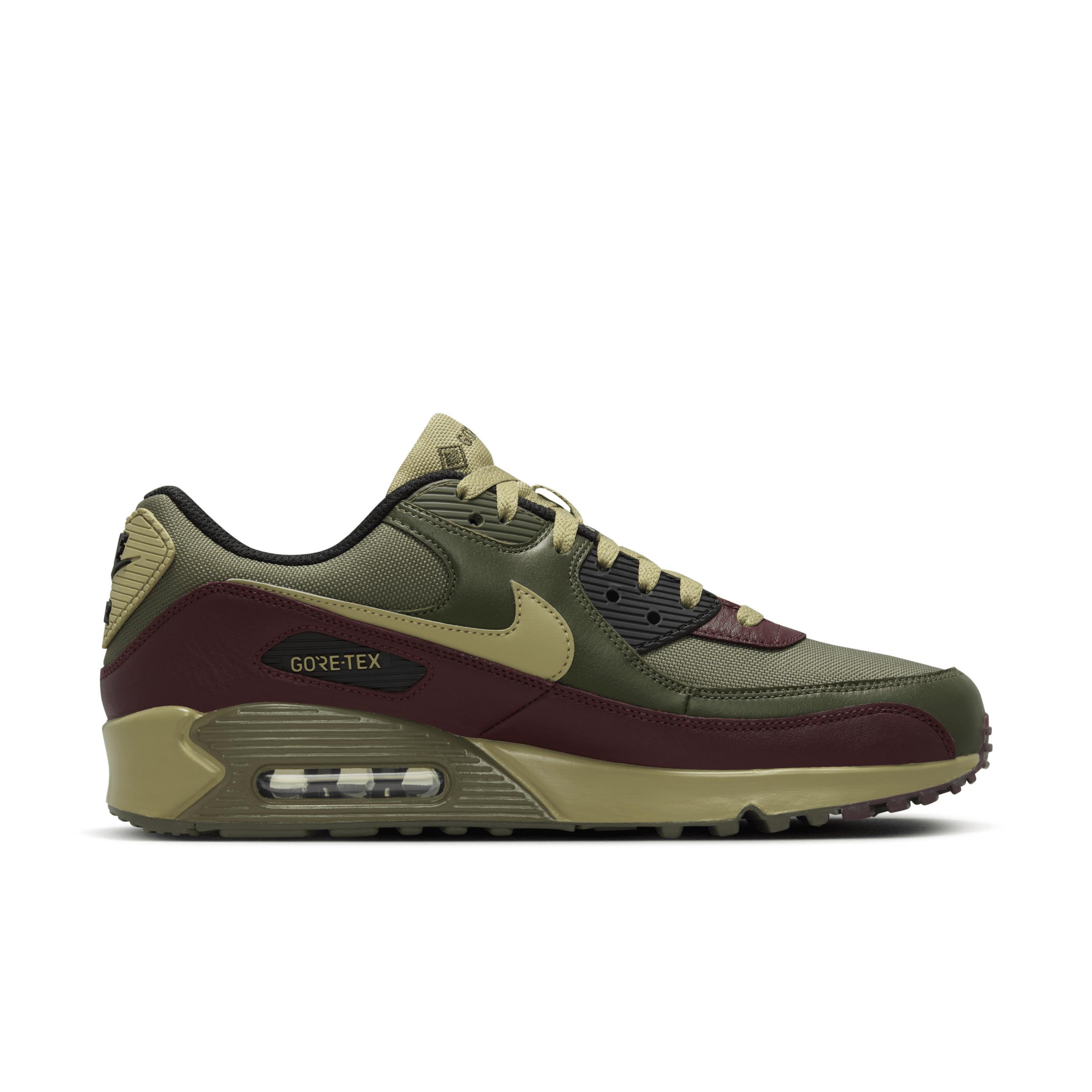 Nike Men's Air Max 90 GORE-TEX Winterized Shoes Product Image