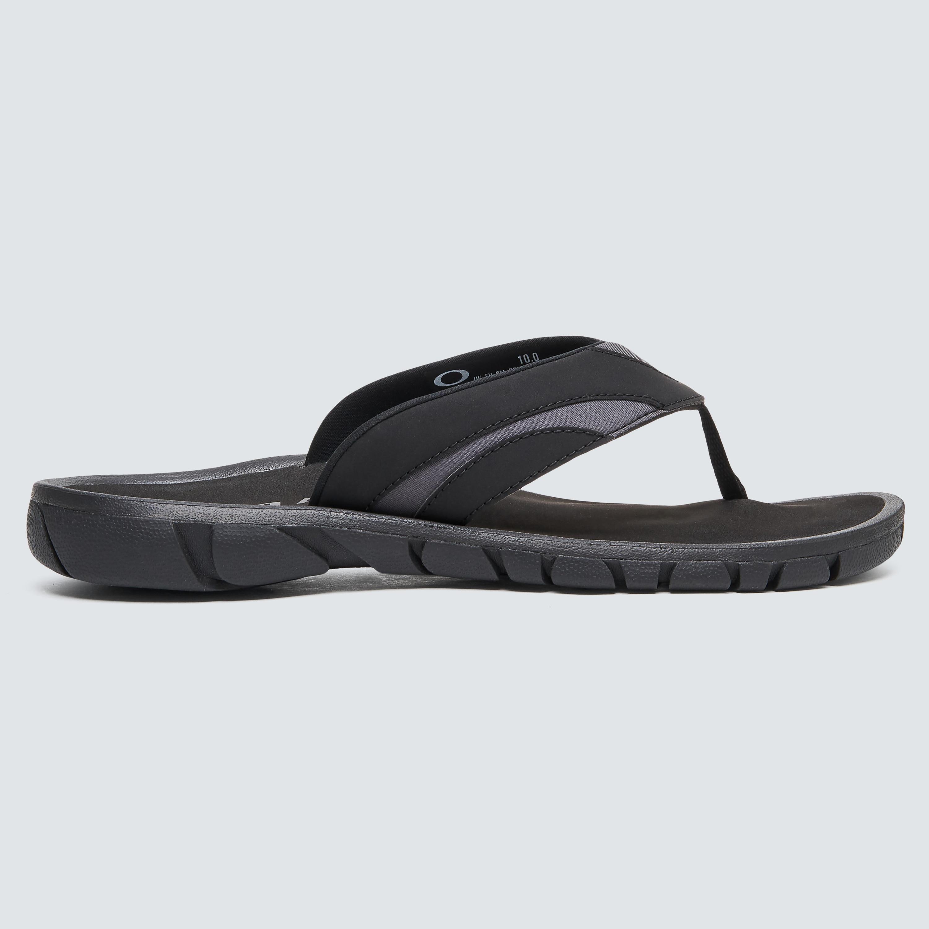 Oakley Men's O Coil Sandal Size: 7.0 Product Image