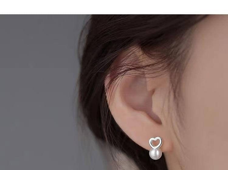 Sterling Silver Heart Stud Earring Product Image