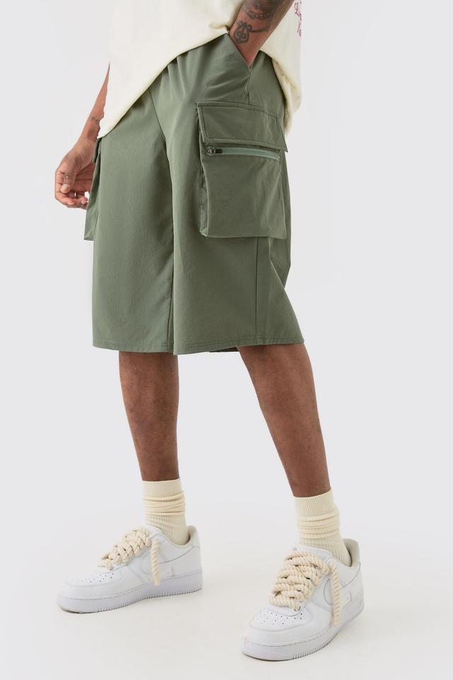 Mens Green Tall Elasticated Waist Relaxed Lightweight Stretch Cargo Short, Green Product Image