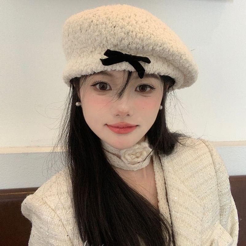 Fleece Ribbon Accent Beret Product Image