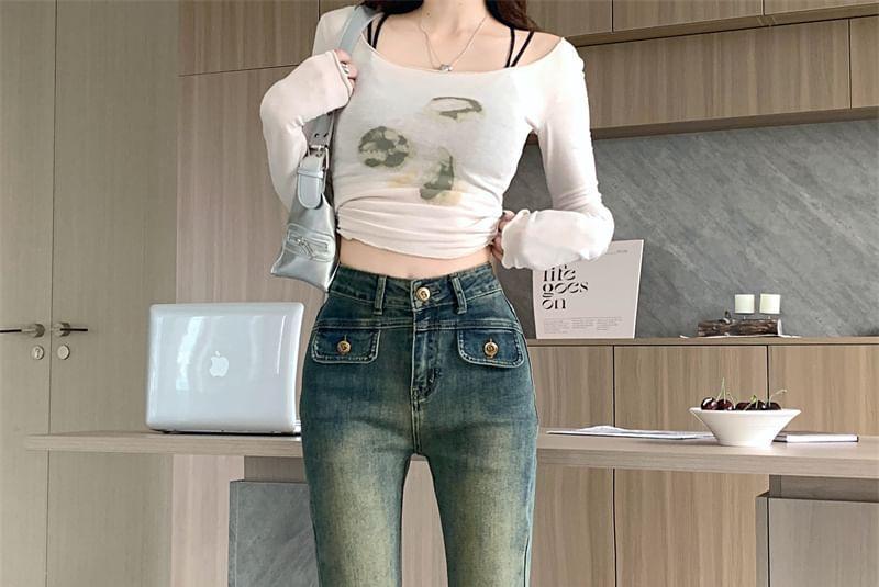 Mid Rise Washed Flared Jeans Product Image