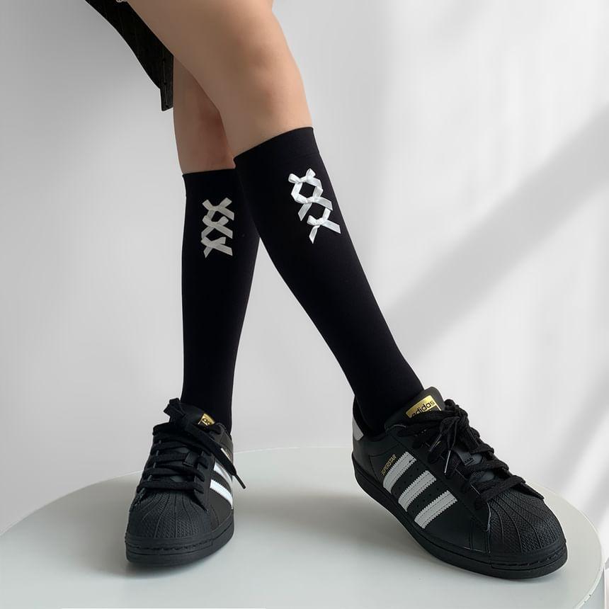 Bow Accent Knee High Socks Product Image