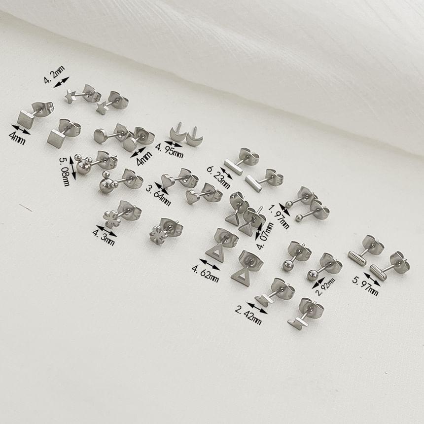 Stud Earring Product Image