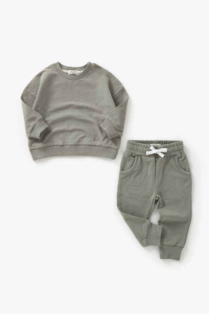 Sweatshirt & Jogger Set Organic Product Image