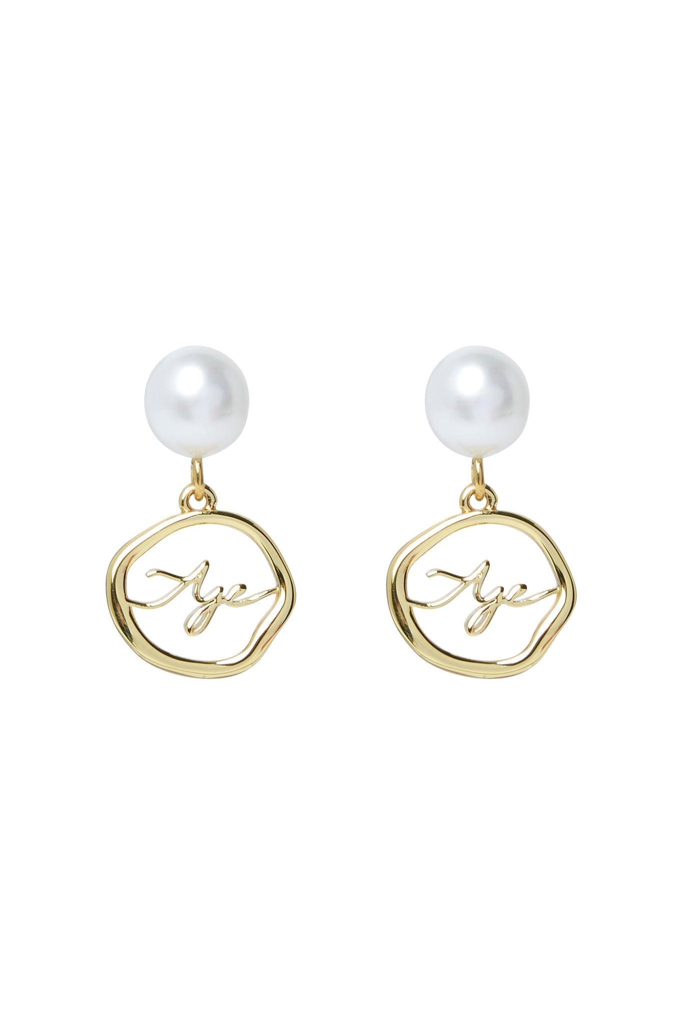 Fleur Pearl Drop Earring Product Image