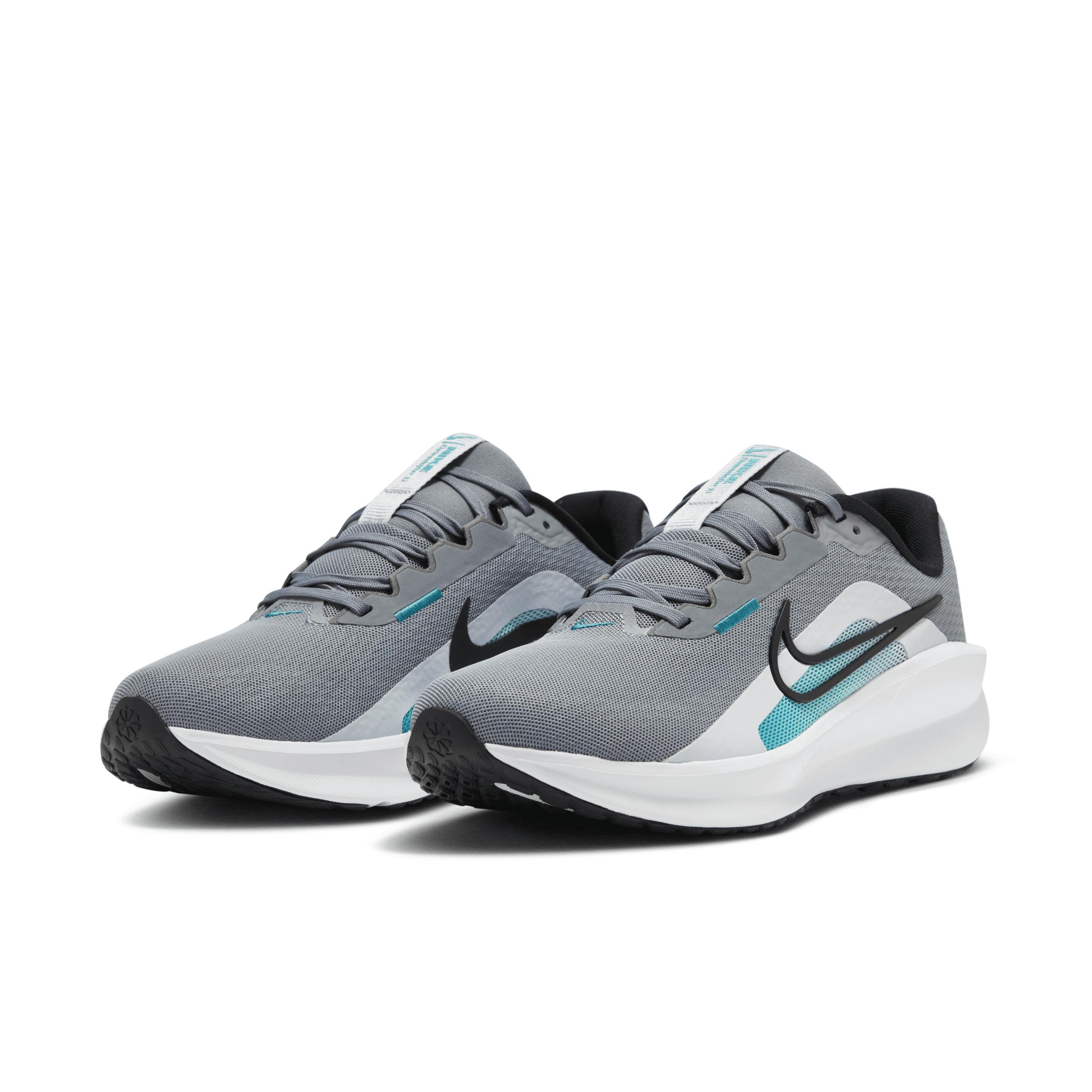 Nike Downshifter 13 Men's Road Running Shoes (Extra Wide) Product Image