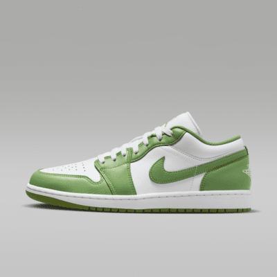 Men's Air Jordan 1 Low SE Shoes Product Image