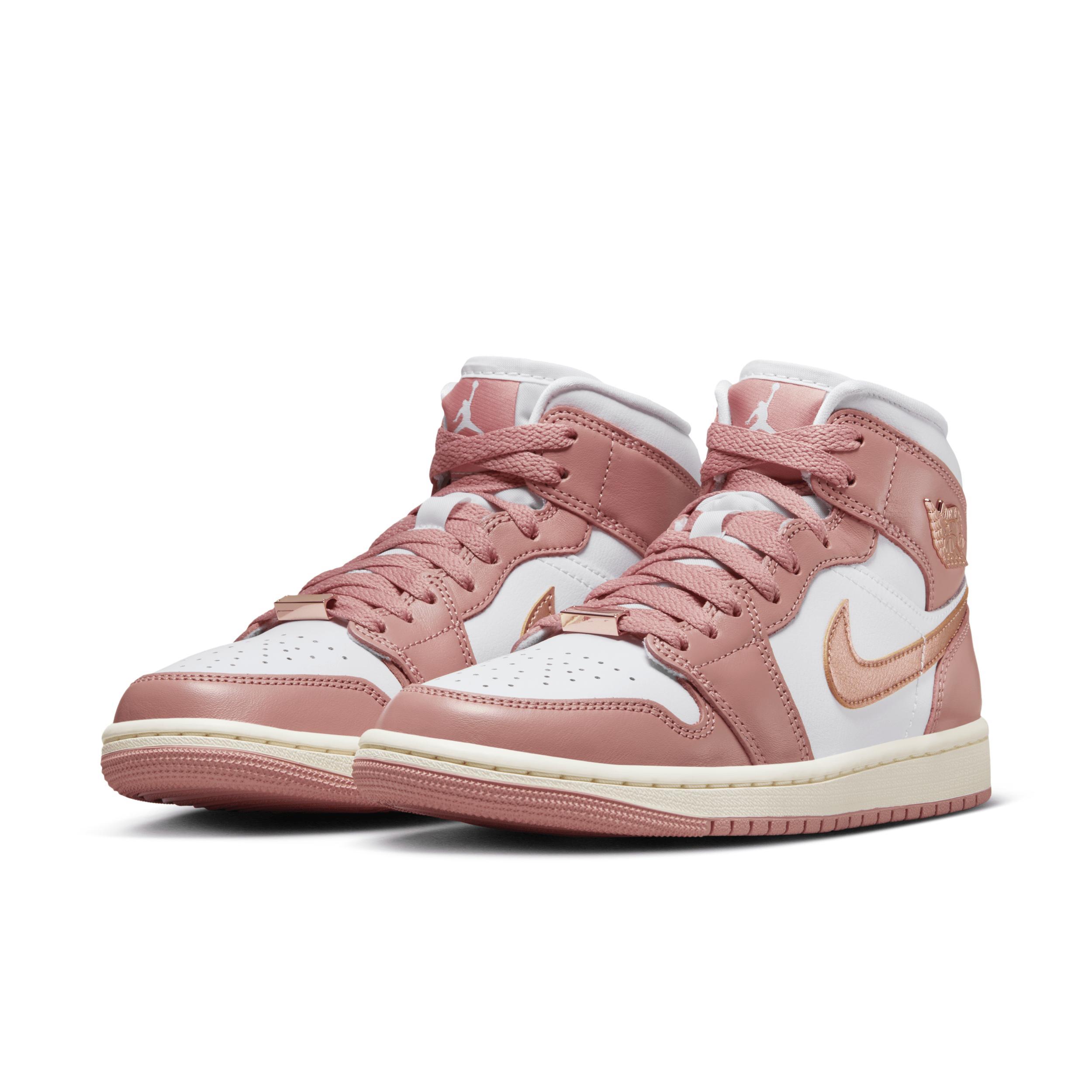 Women's Air Jordan 1 Mid SE Shoes Product Image