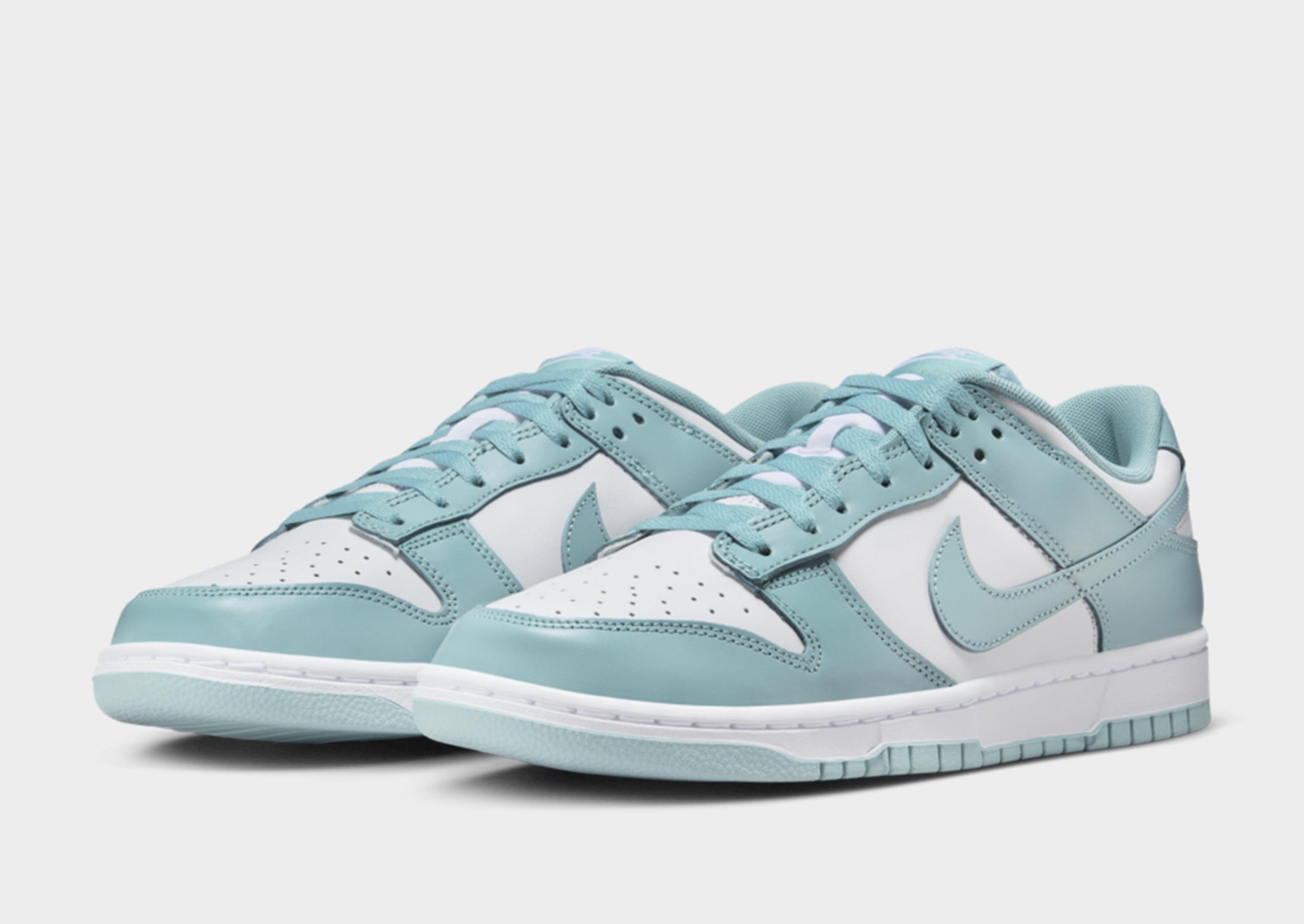 Nike Dunk Low Product Image