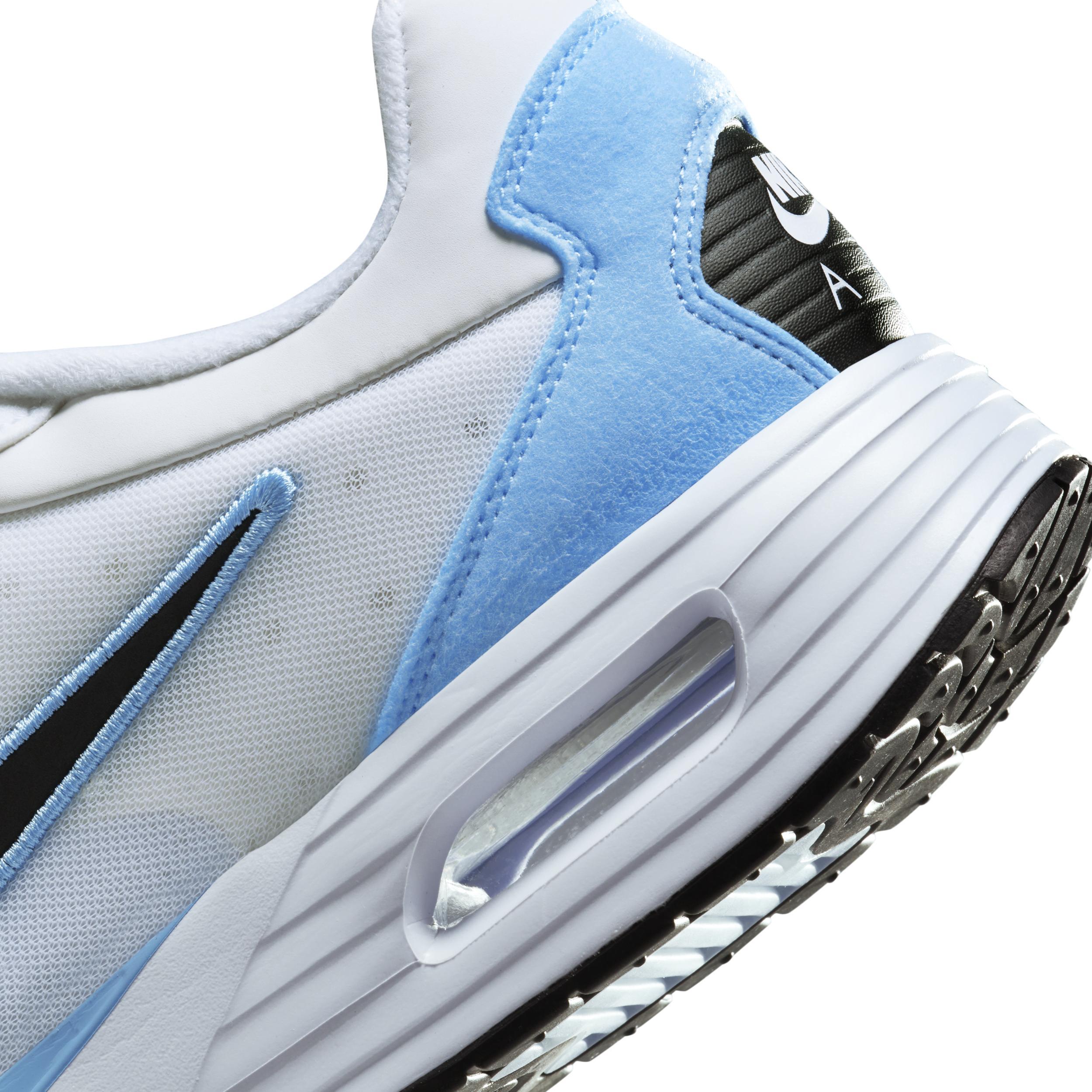 Nike Men's Air Max Solo Shoes Product Image