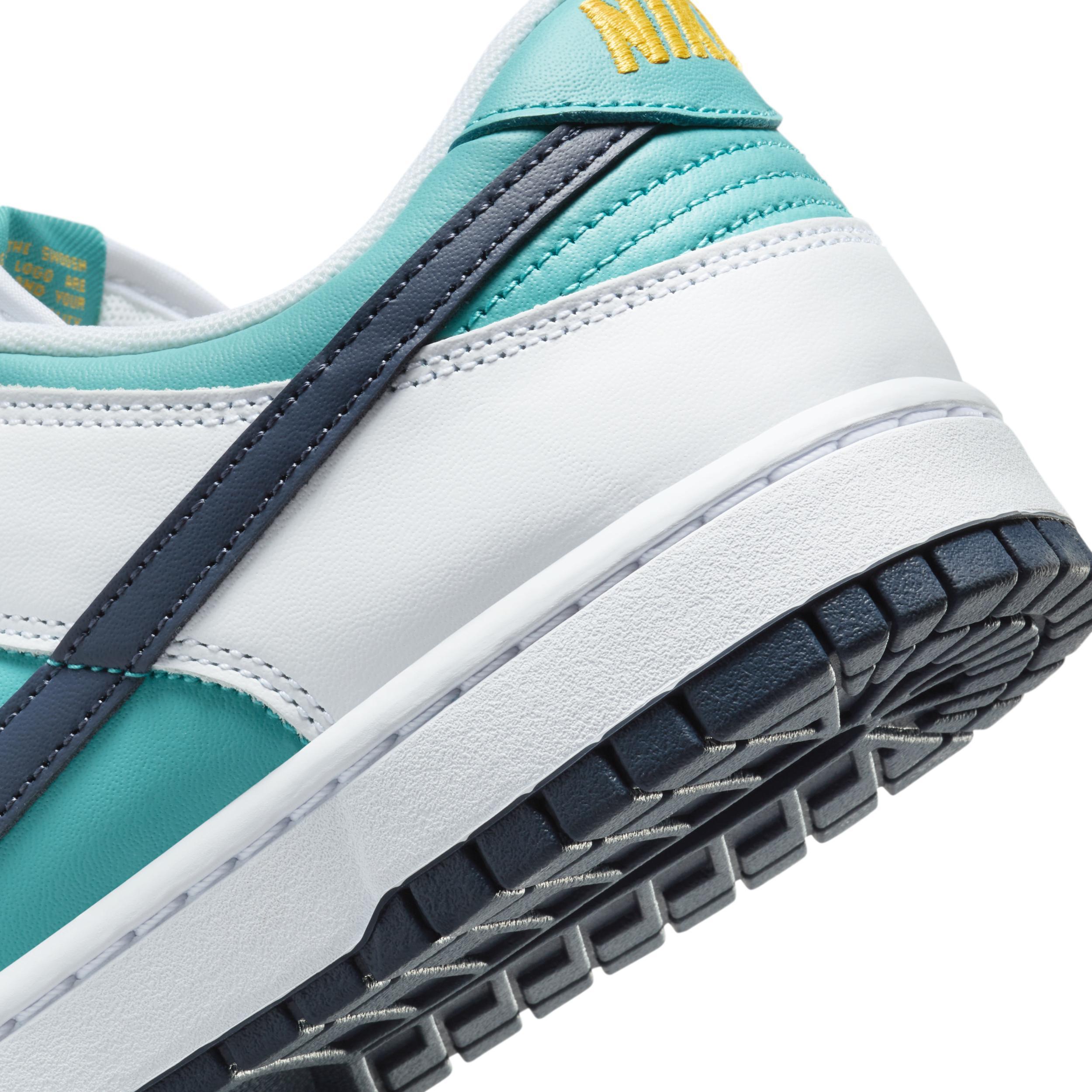 Nike Men's Dunk Low Retro Shoes Product Image