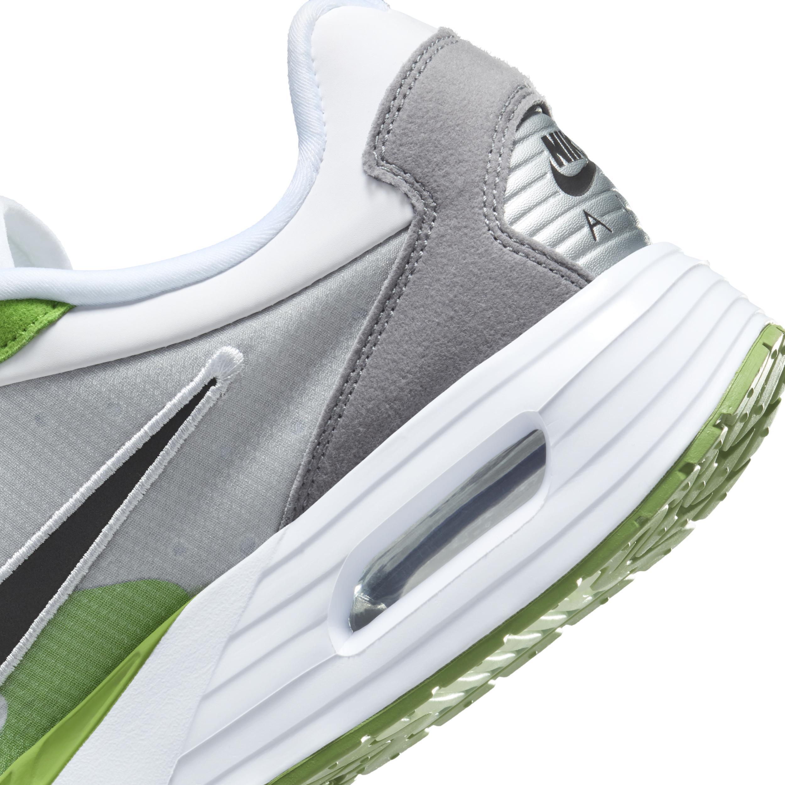 Nike Men's Air Max Solo Shoes Product Image