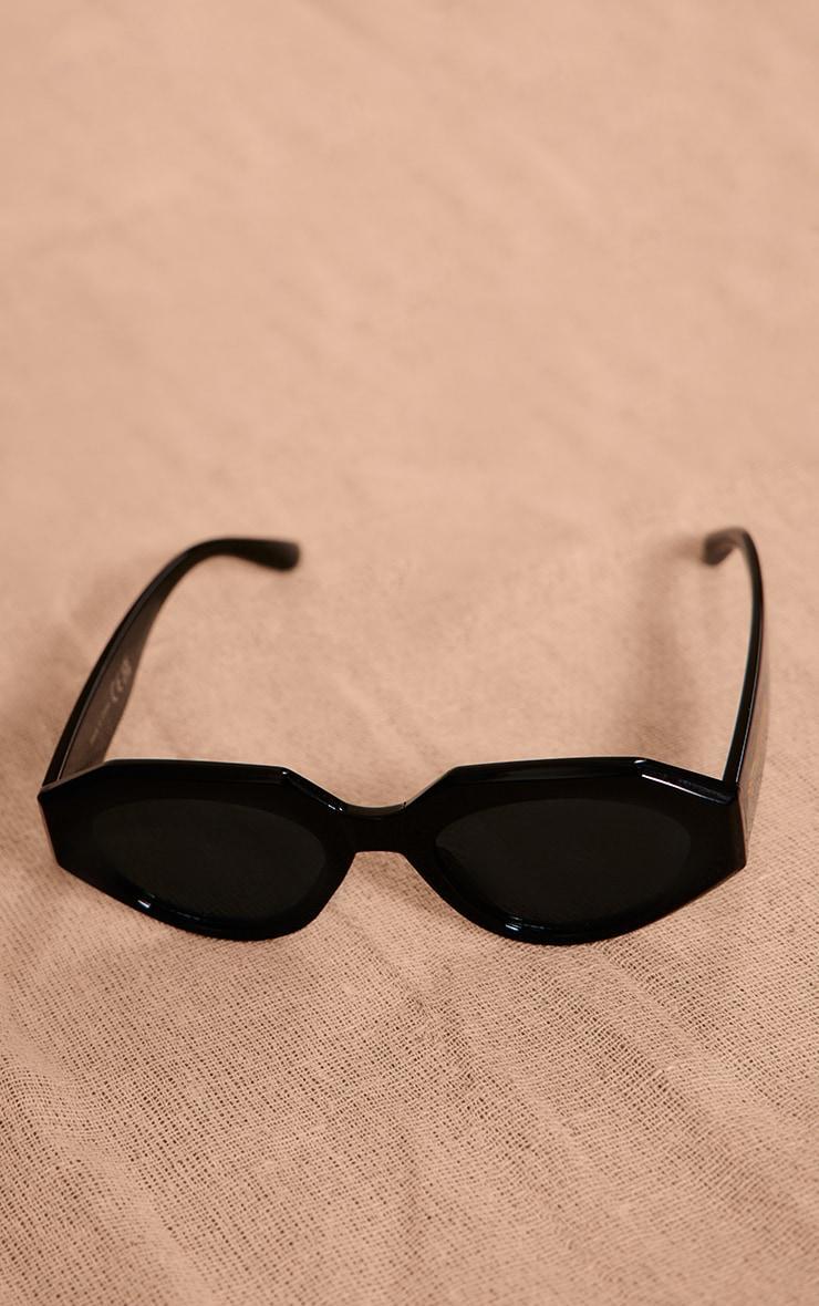 PRETTYLITTLETHING Black Geometric Rectangular Sunglasses Product Image