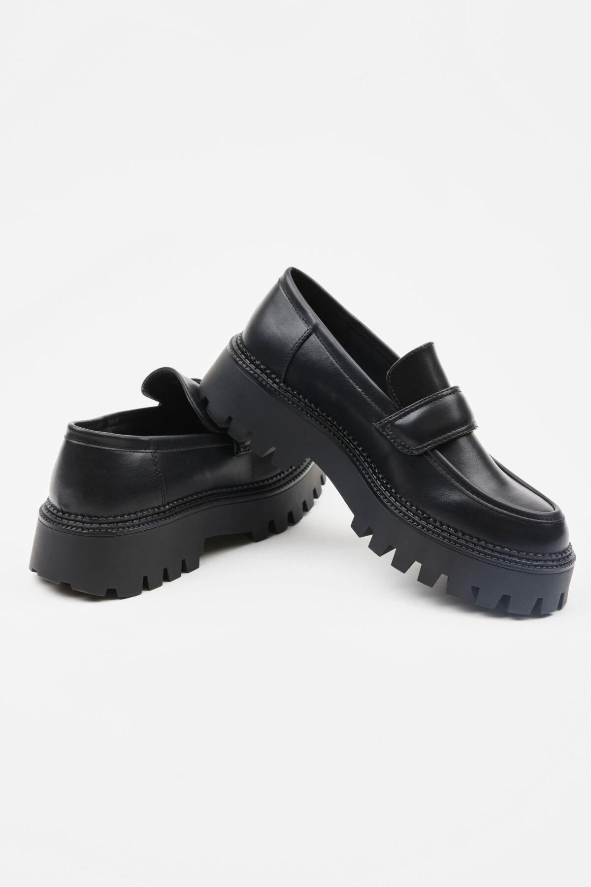 STEVE MADDEN Baker Platform Loafers Product Image