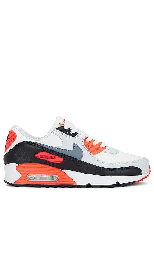 Nike Men's Air Max 90 GORE-TEX Shoes Product Image