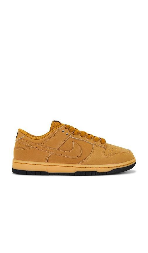 NIKE Dunk Low Retro Se In Wheat  Gum Yellow  & Black Product Image