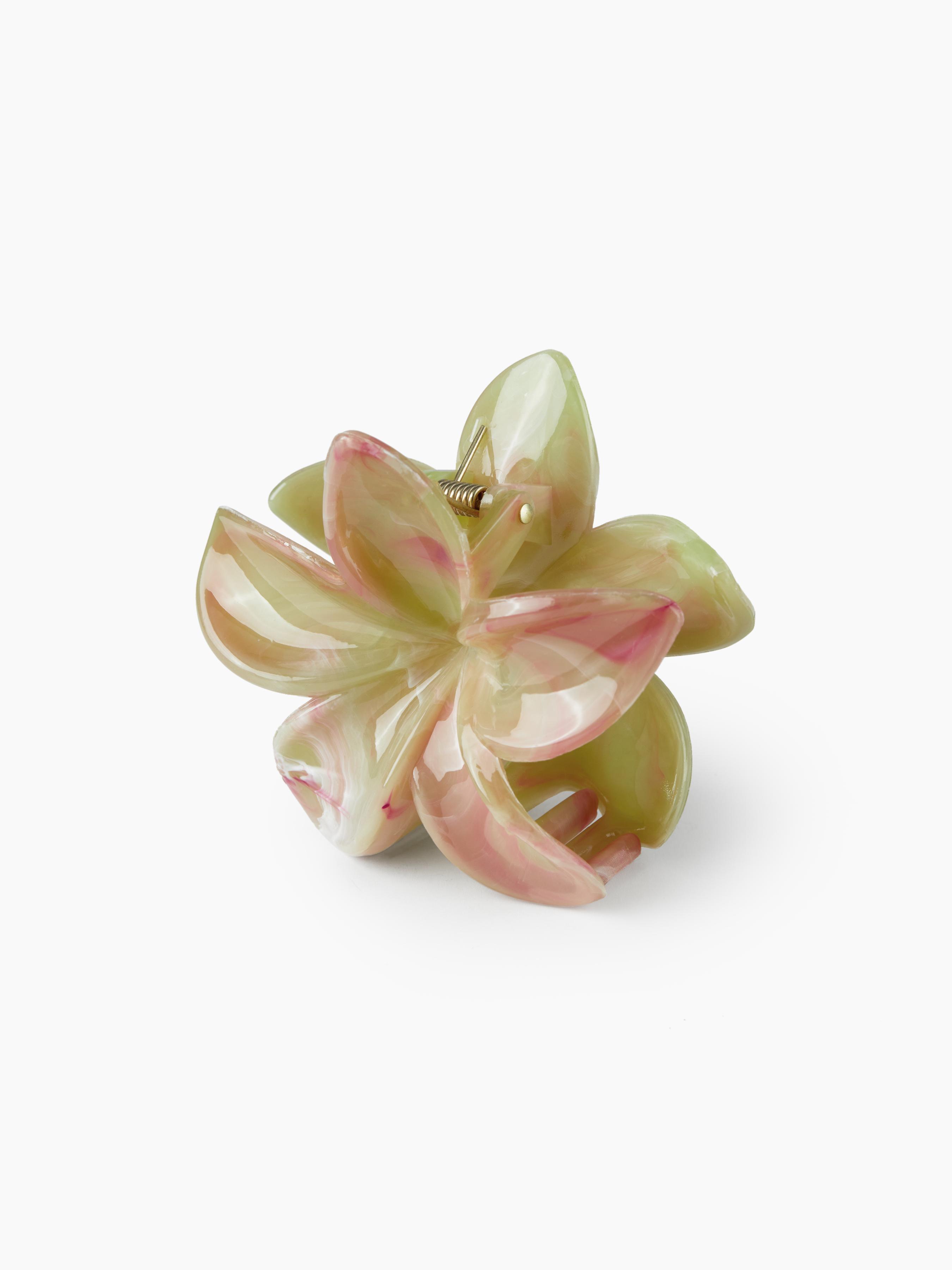 FLOWER HAIR CLAW Product Image