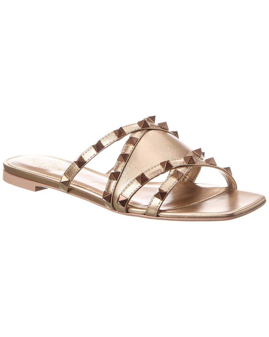 Rockstud Leather Sandal In Beige Product Image