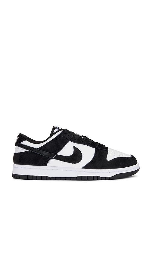 NIKE Dunk Low Retro Se In White & Black Product Image