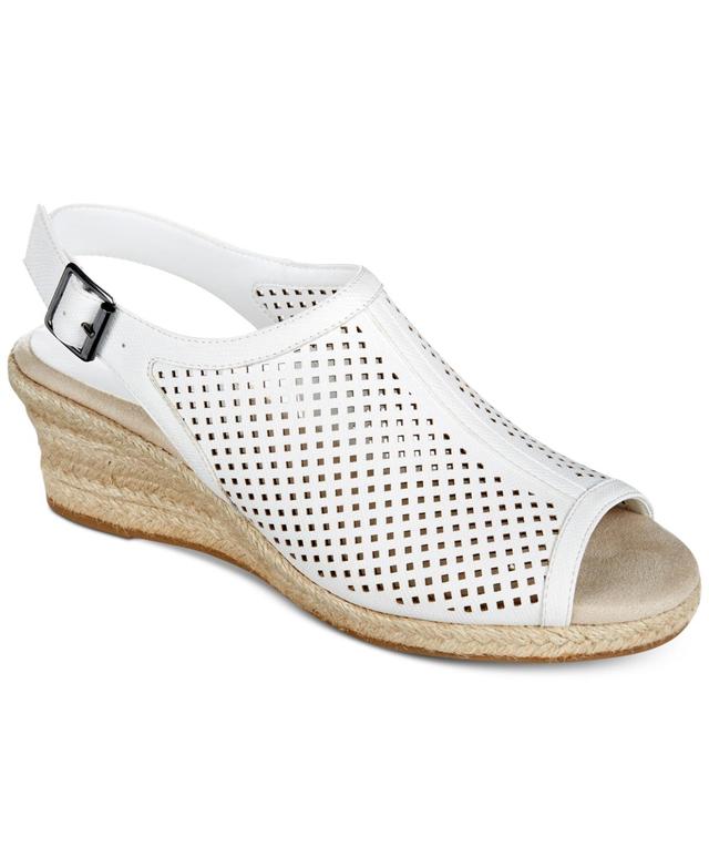 Easy Street Stacy Wedge Sandals Product Image