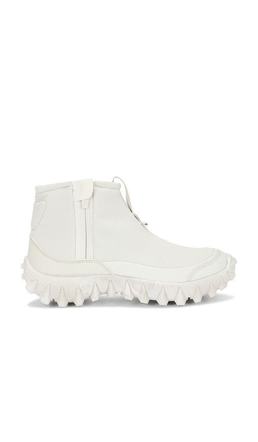 Snowclog Mid Sneaker Product Image