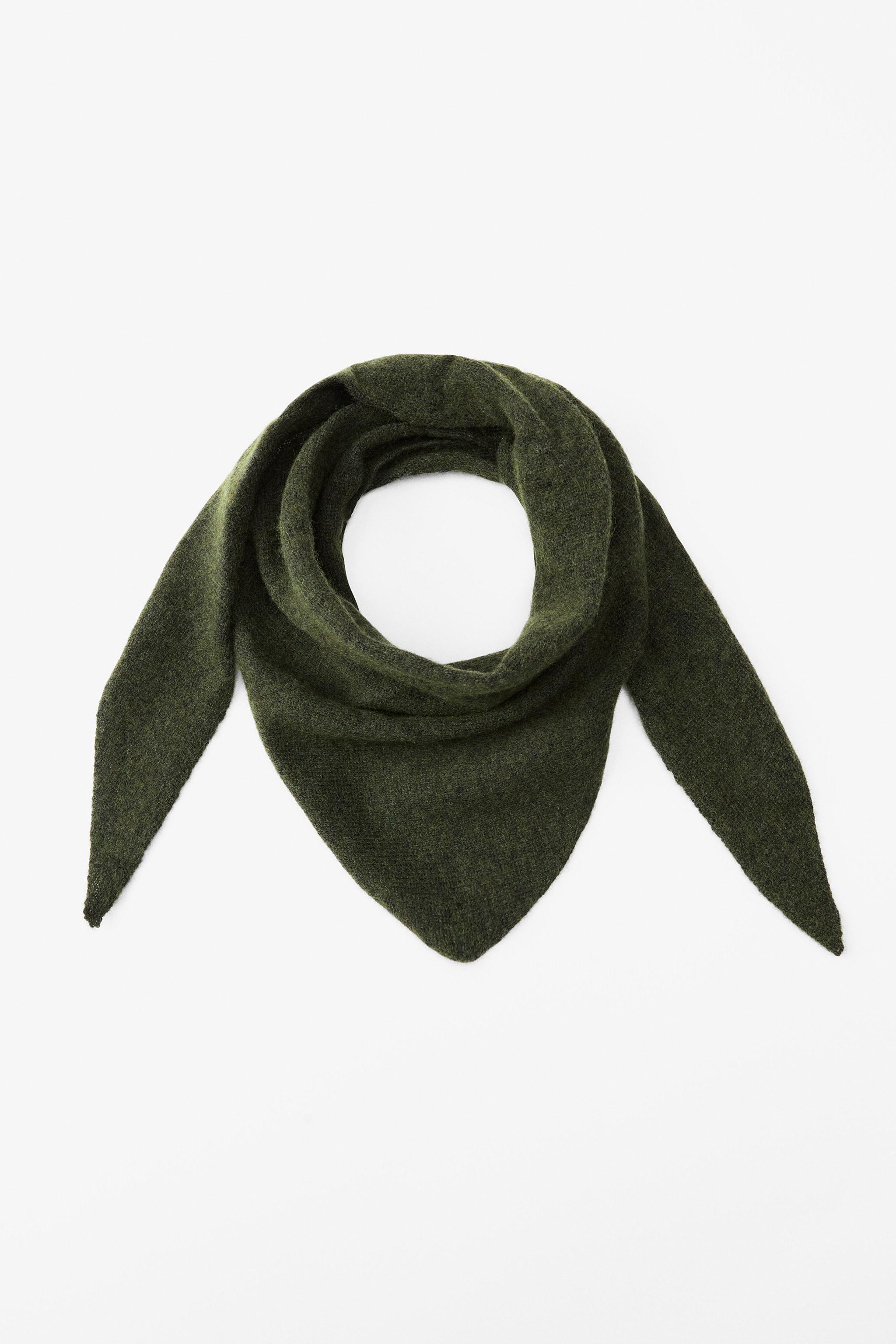 KNIT BANDANA WITH WOOL Product Image