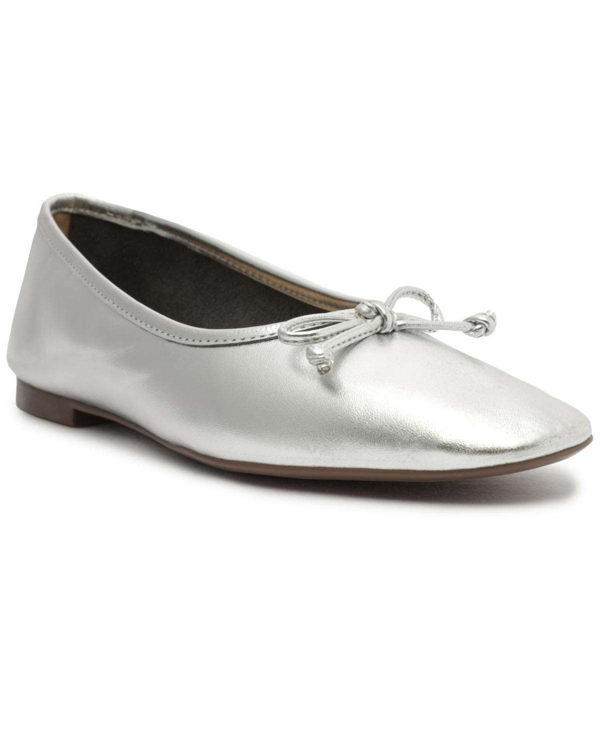 Schutz Womens Arissa Slip On Flats Product Image