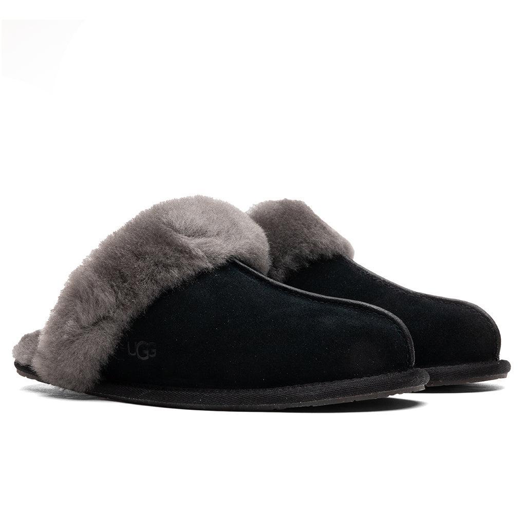 Women's Scuffette II Slipper - Black/Grey Female Product Image