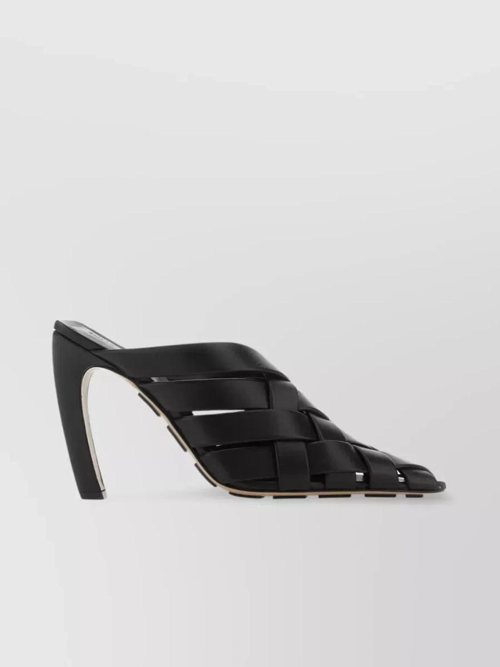 Scarpe Con Tacco-40 Nd  Female In Black Product Image