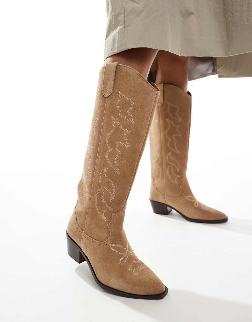 Stradivarius leather cowboy boots in beige product image