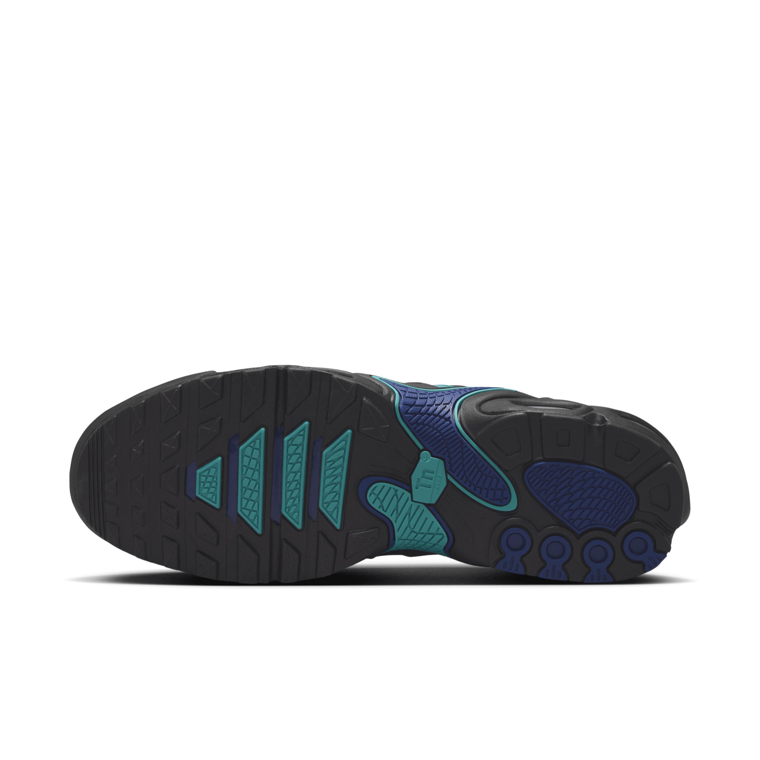 Nike Men's Air Max Plus Drift Shoes Product Image