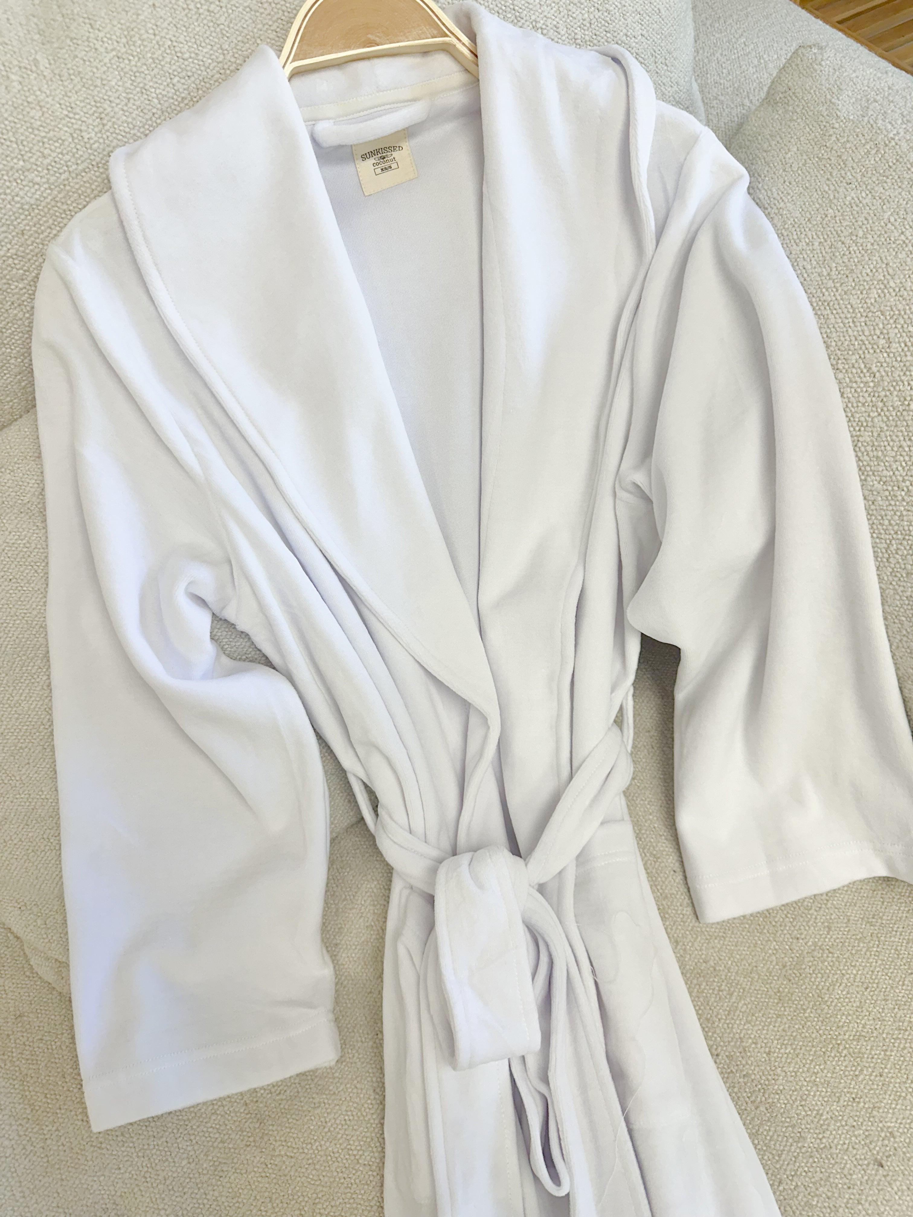 White Dream Hotel Robe Product Image