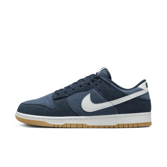 Nike Mens Dunk Low Retro SE Shoes Product Image