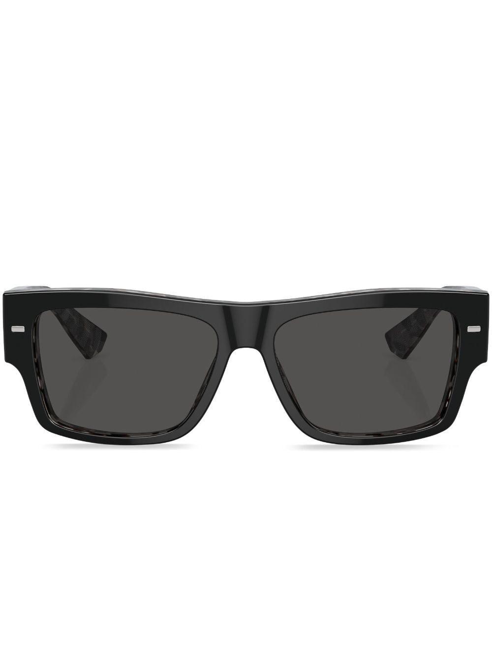 Sonnenbrille Mit Eckigem Gestell In Black Product Image