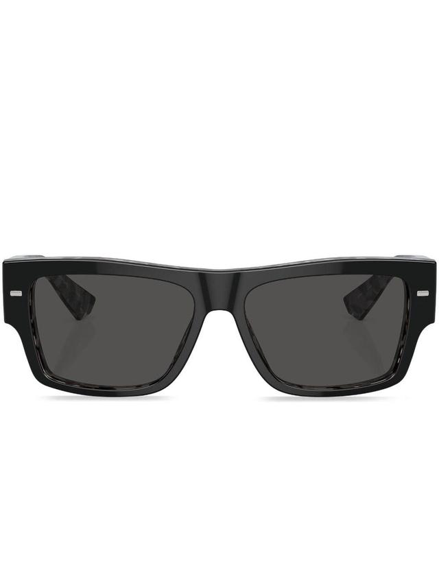 Sonnenbrille Mit Eckigem Gestell In Black Product Image