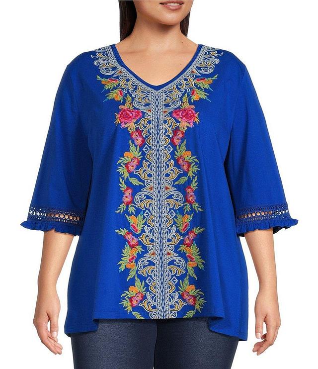 Calessa Plus Size Embroidered V-Neck Short Sleeve Blouse Product Image