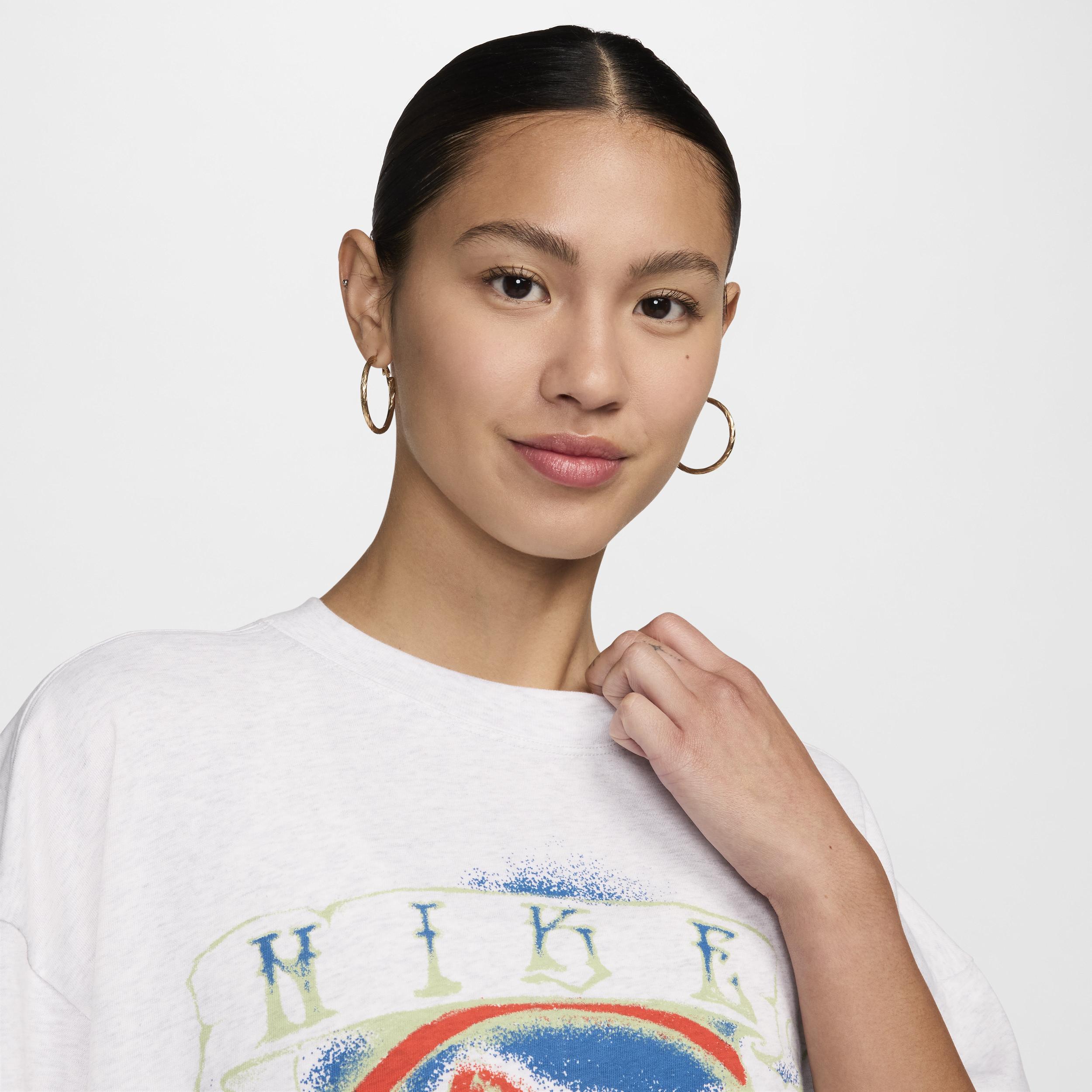 Nike Sportswear Essential Women's Oversized T-Shirt Product Image