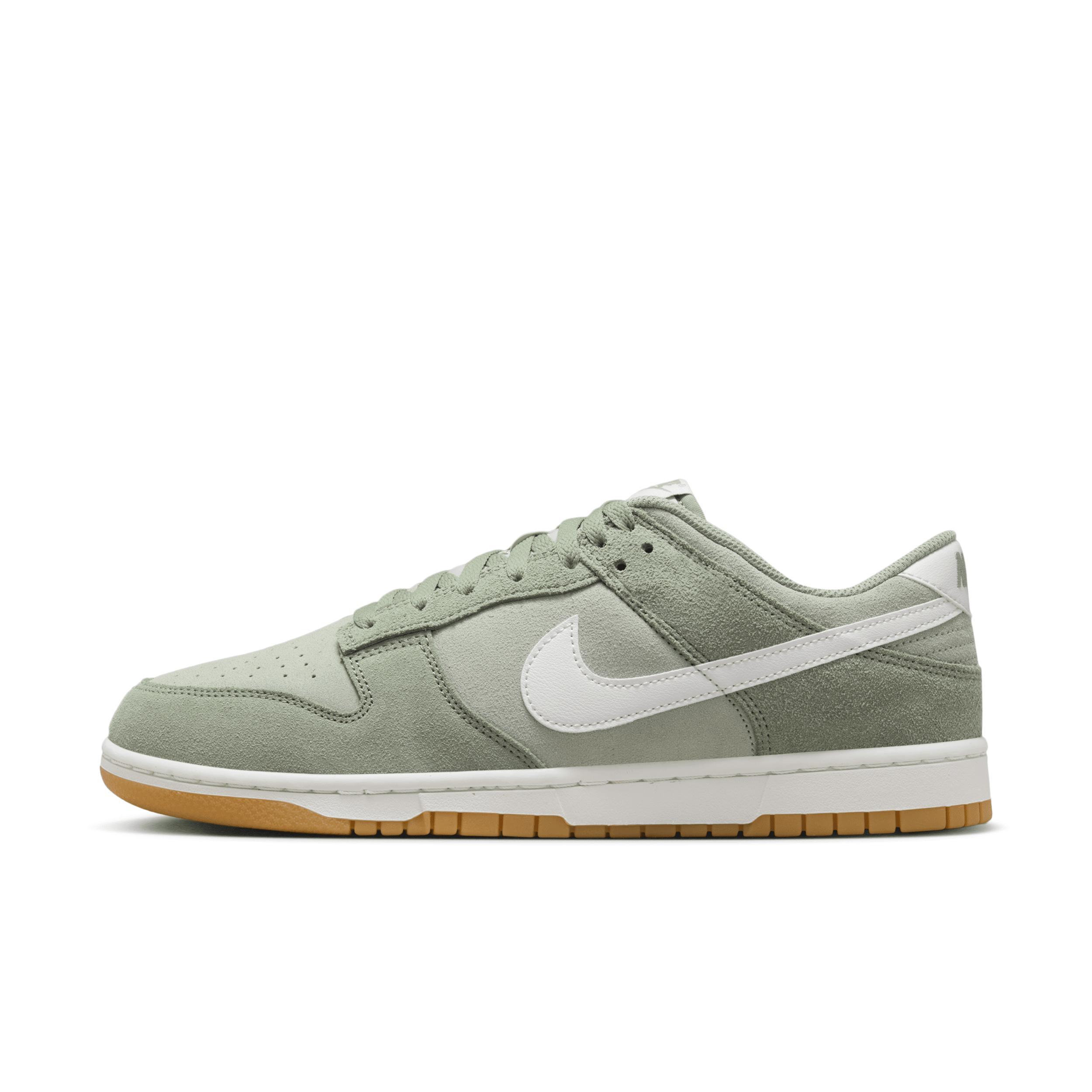 Nike Men's Dunk Low Retro SE Shoes Product Image