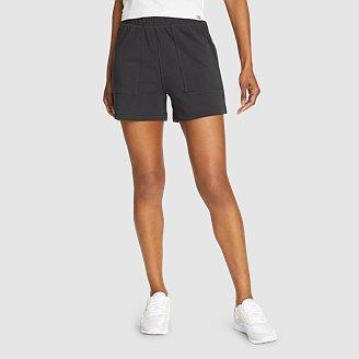 Women's Weekender Shorts Product Image