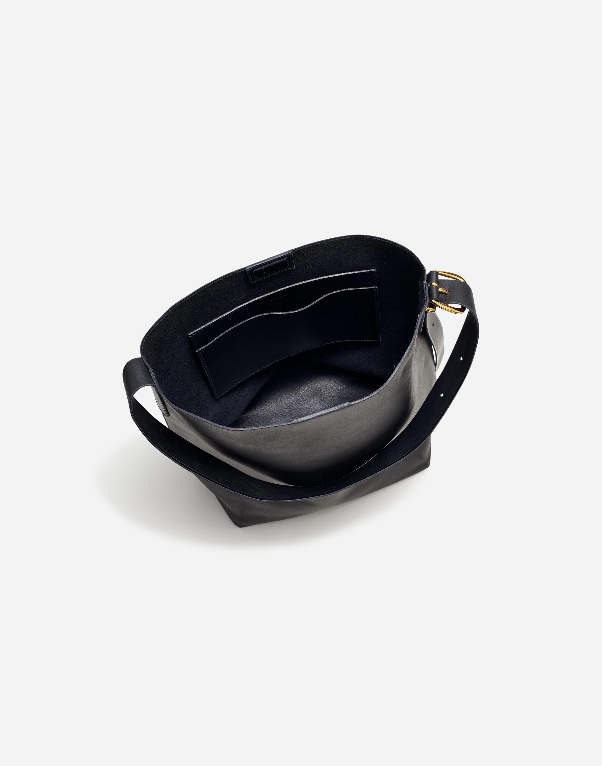 The Essential Bucket Tote in Leather Product Image