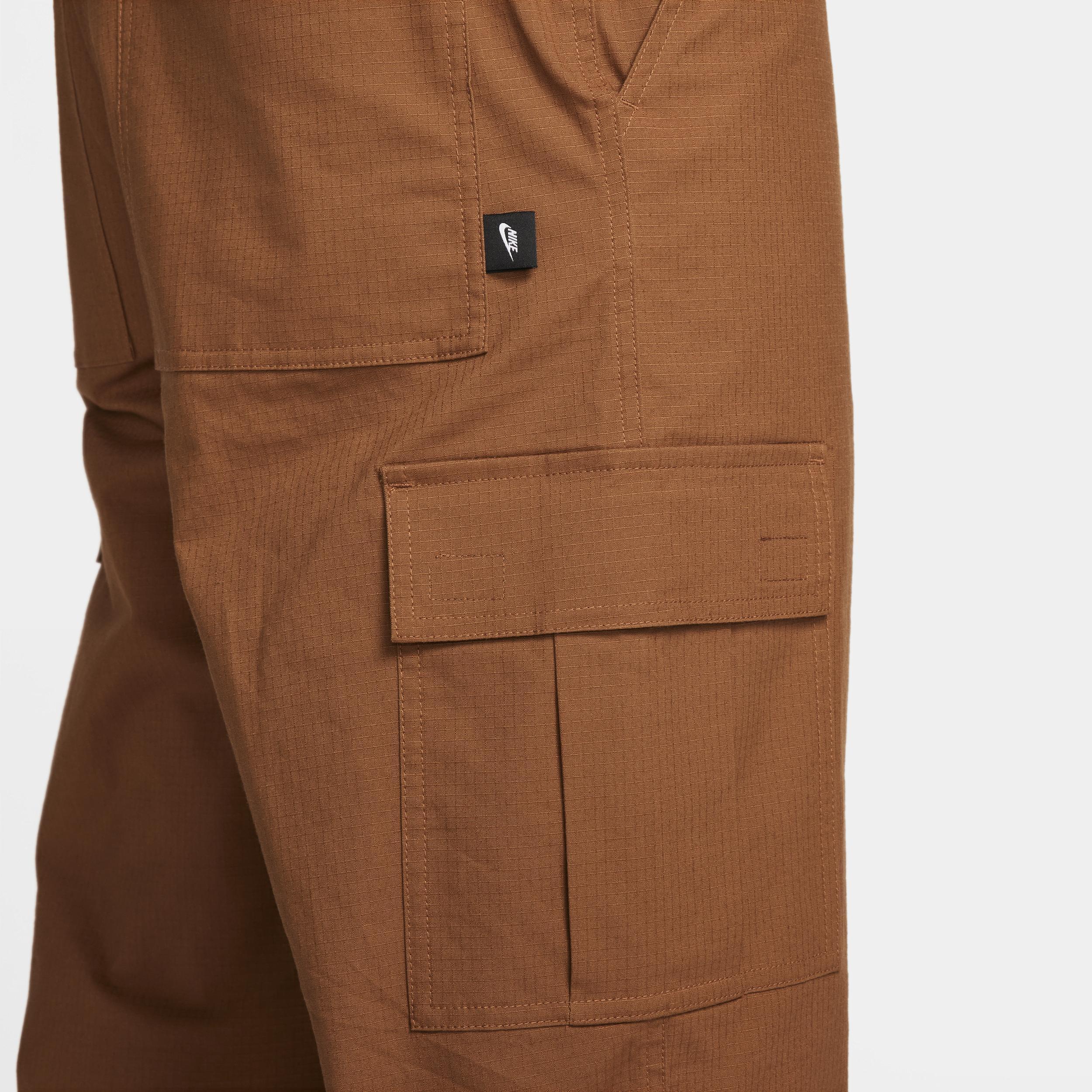 Nike Men's Club Cargo Pants Product Image