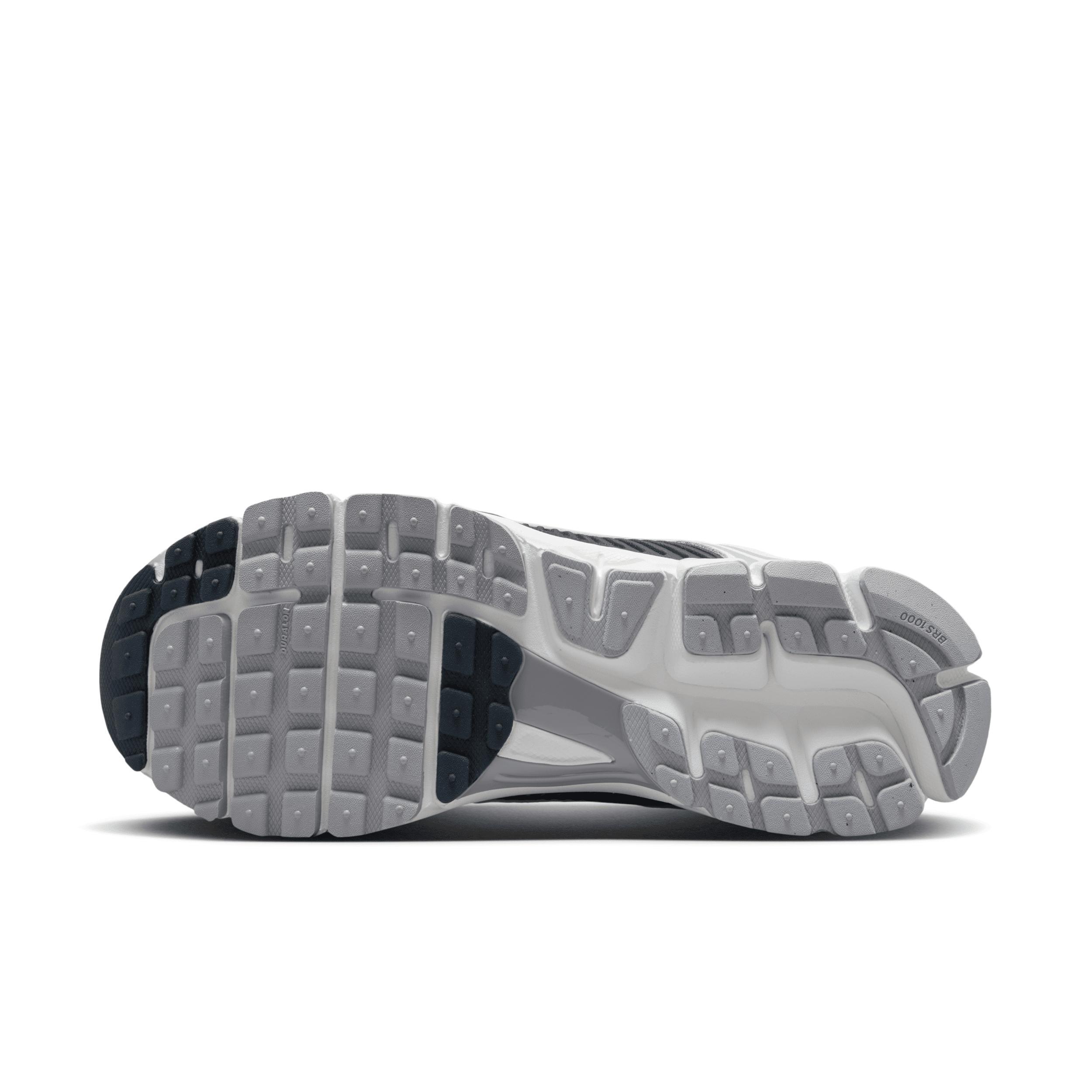 Nike Women's Zoom Vomero 5 Shoes Product Image