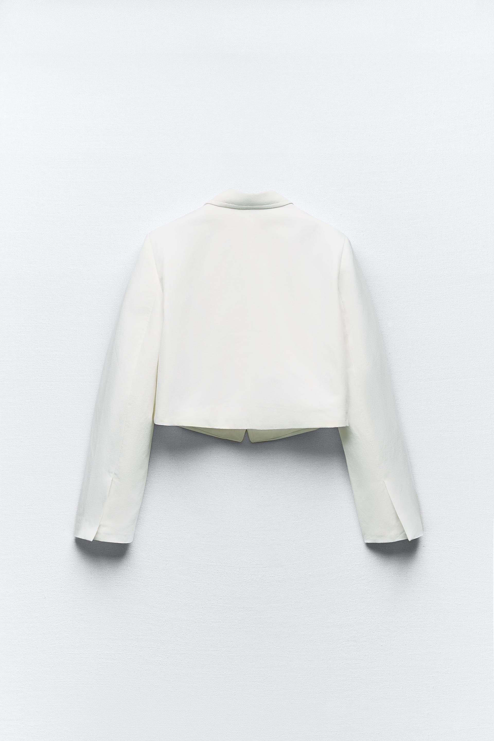 BASIC CROP BLAZER Product Image