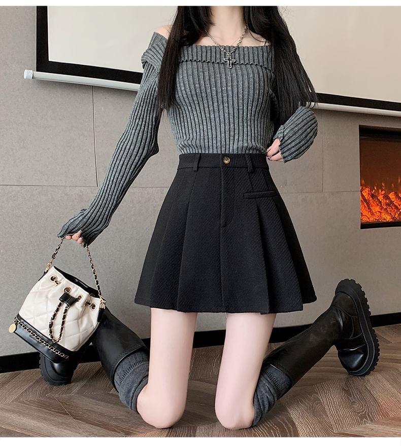 High Rise Plain Pleated A-Line Mini Skirt Product Image