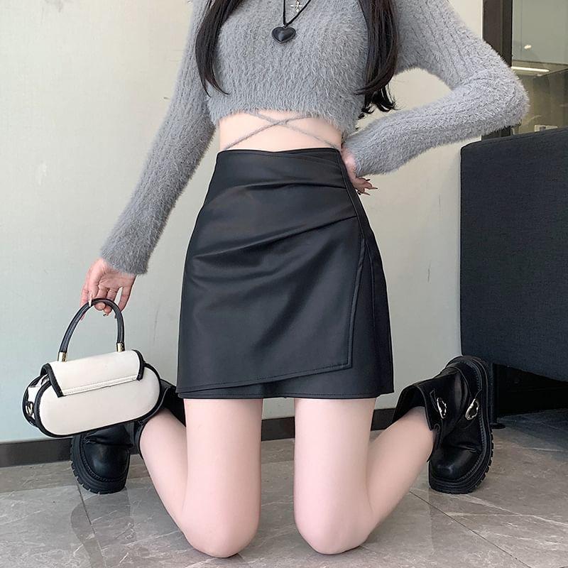 High Rise Plain Ruched Panel Faux Leather Mini A-Line Skirt Product Image